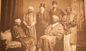 Virginia-Woolf-left-and-t-007