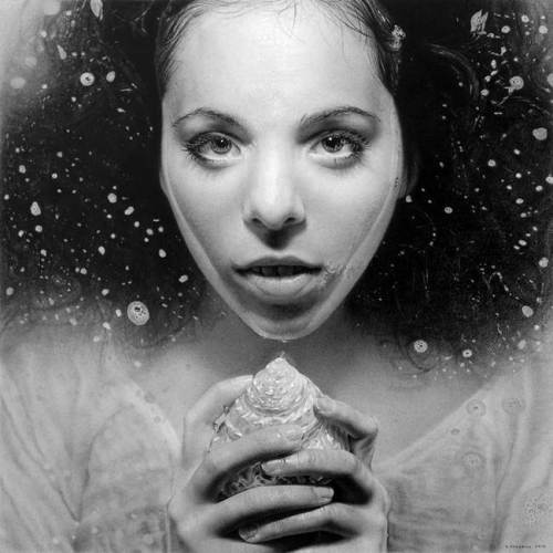 hyper-realistic-paintings-by-emanuele-dascanio009